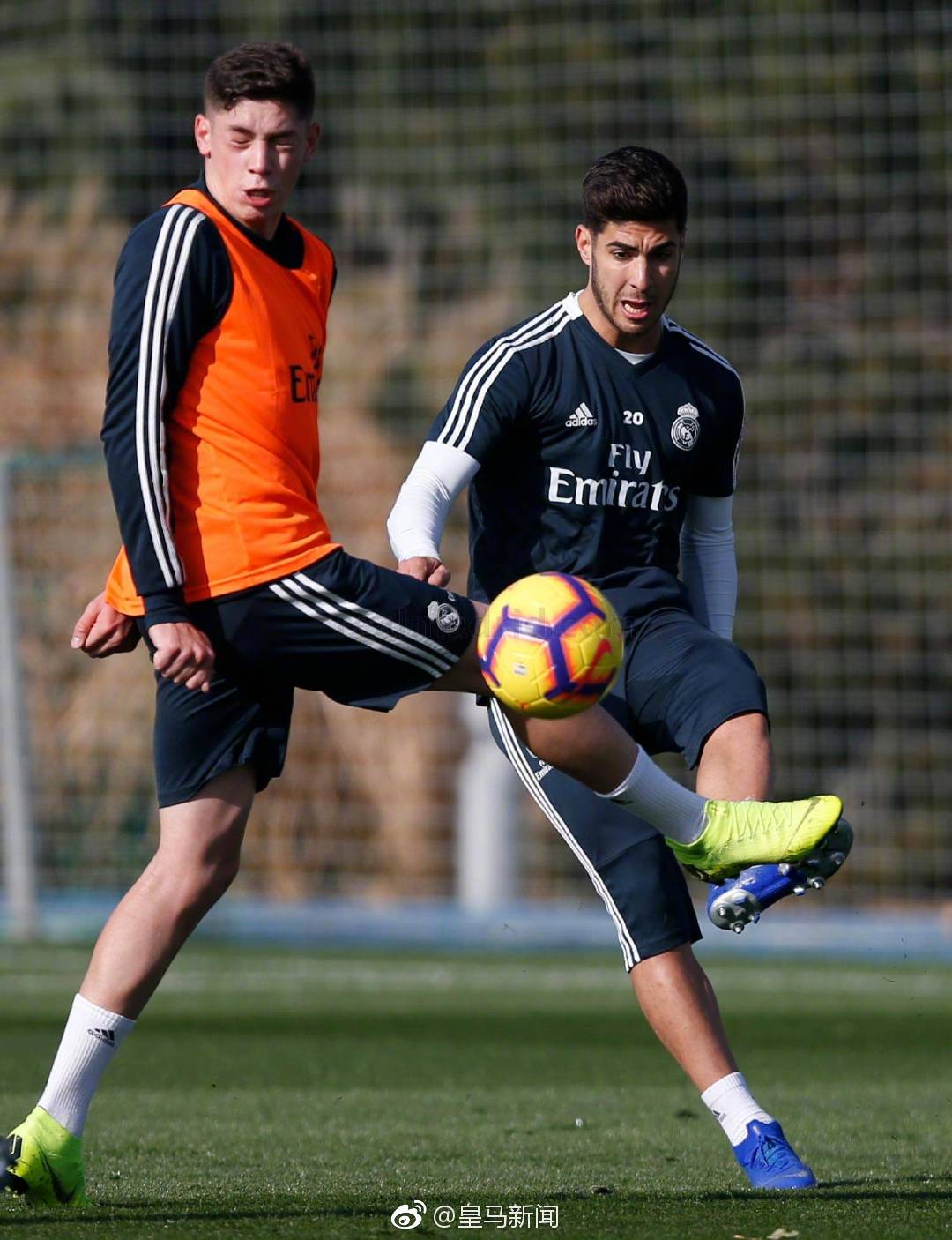 九游体育官网-瓦伦西亚首发